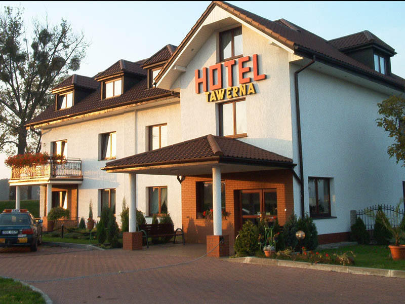 Hotel Restauracja Tawerna Γκλίβιτσε Εξωτερικό φωτογραφία